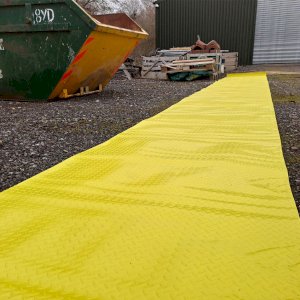 2mm Thick Durable Anti Slip Diamond Pattern Yellow Site Mat 