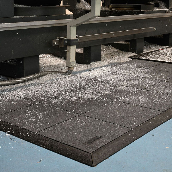 Floor Protection Interlocking Modular Mat With Solid Top 